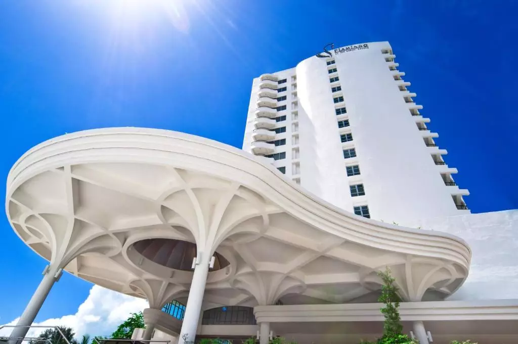 Flamingo Hotel by the Beach